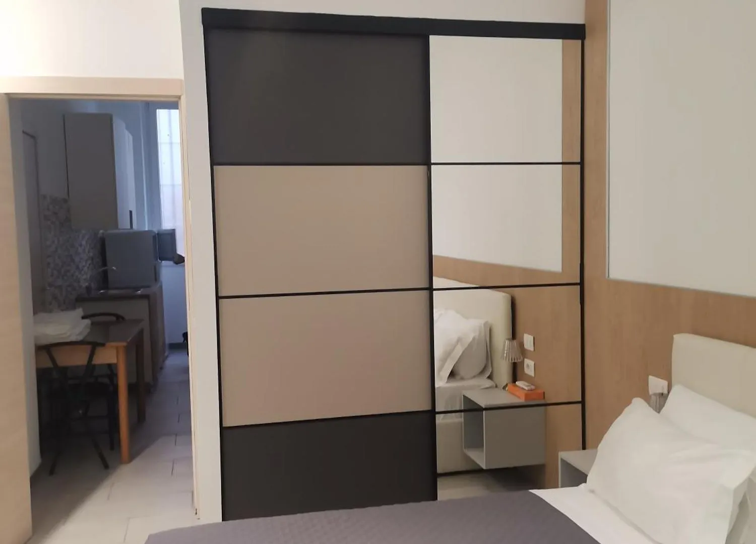 B&B Milan Cenisio